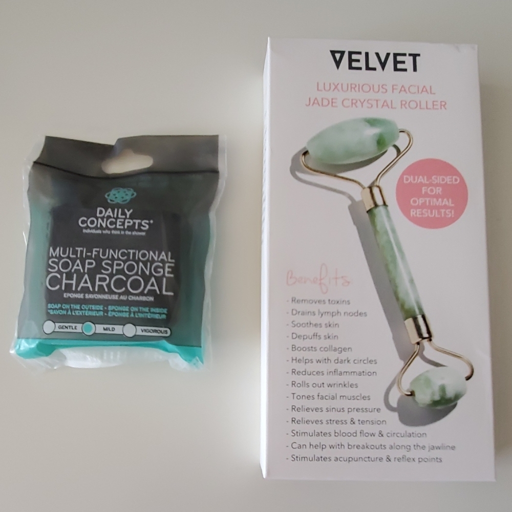 Jade facial roller & Charcoal Soap Sponge